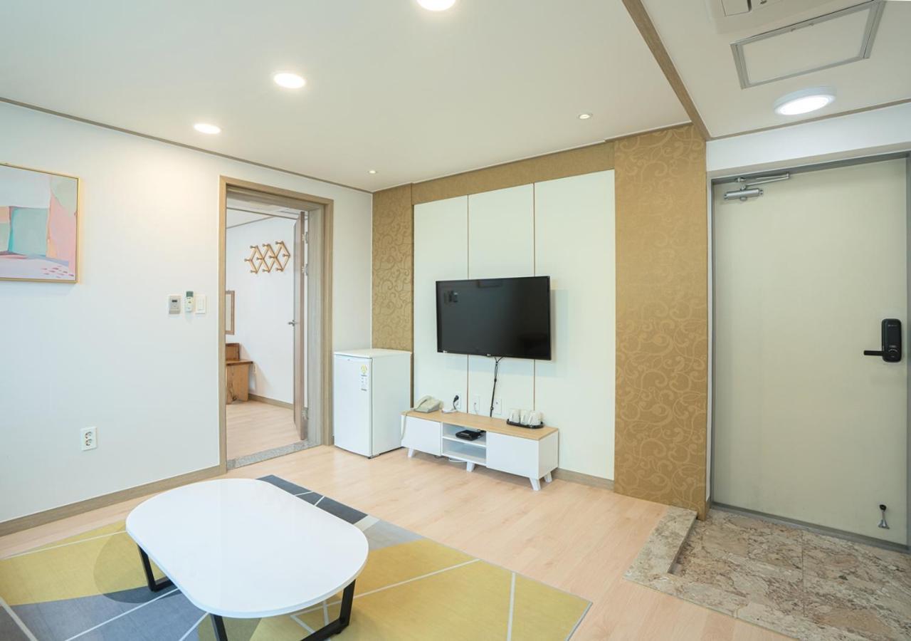 J2 Family Hotel Jeju Exterior foto
