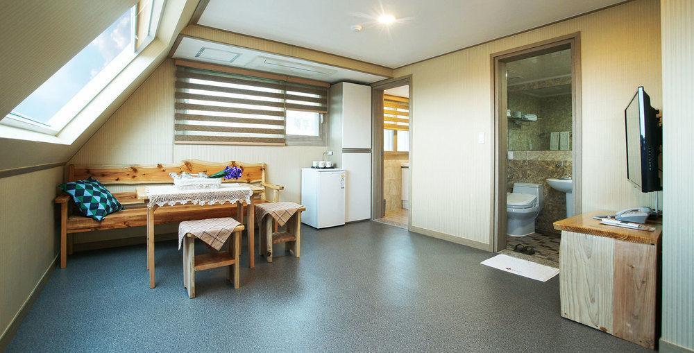 J2 Family Hotel Jeju Exterior foto