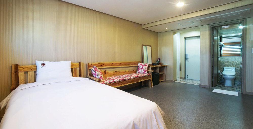 J2 Family Hotel Jeju Exterior foto