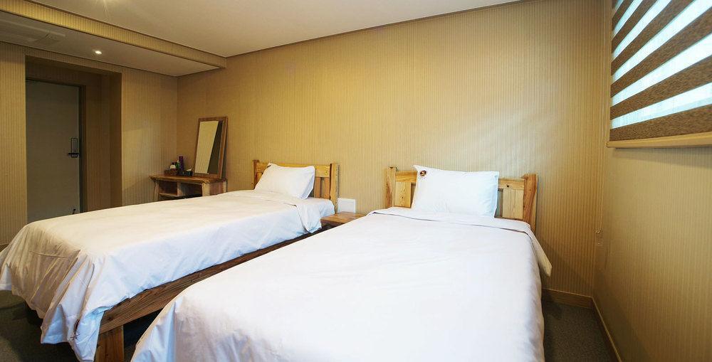 J2 Family Hotel Jeju Exterior foto